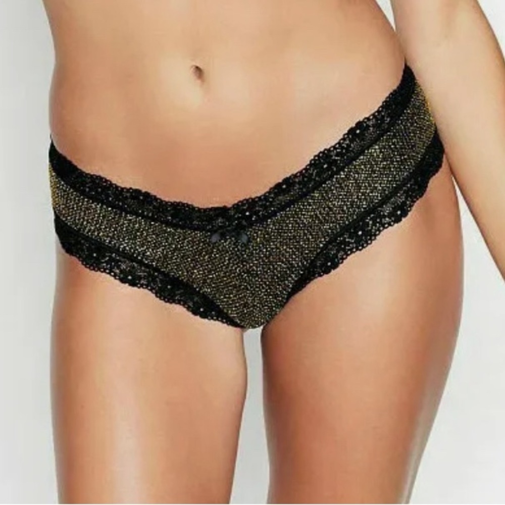 🖤Victoria’s Secret Very Sexy Glitter Cheeky Panty – Burgundy